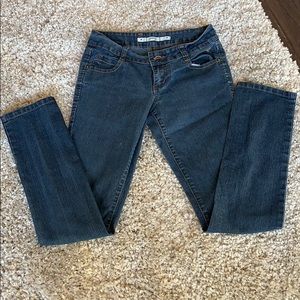 Size 3 grand skinny jeans. Great condition